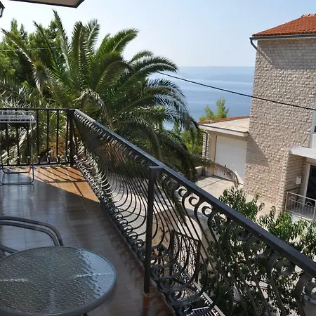 Batinic Apartmani Omis Exterior photo