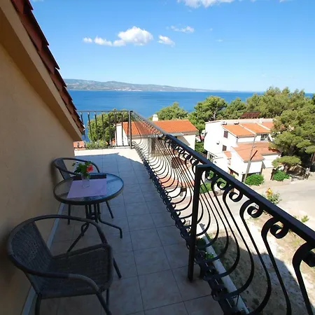 Batinic Apartmani Omis Exterior photo