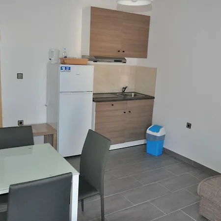 Batinic Apartmani Omis Exterior photo