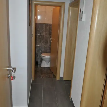 Batinic Apartmani Omis Exterior photo